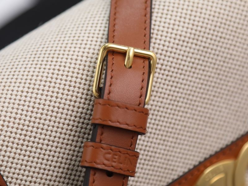 Ce1i*e triomphe bags